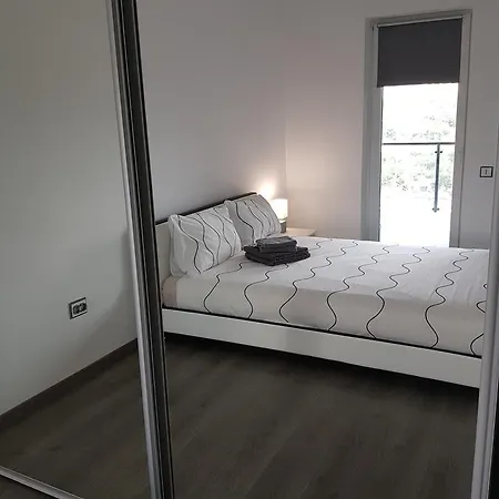 Oneofour Premium Grand Park Apartment *